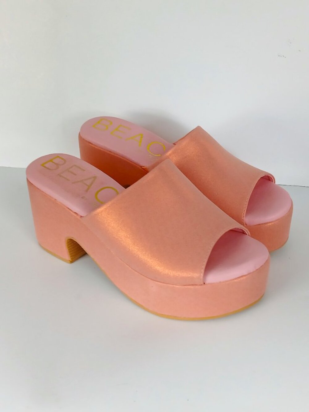 Beach By Matisse Shimmering Coral/Pink Platform Sandals, Size 8, New